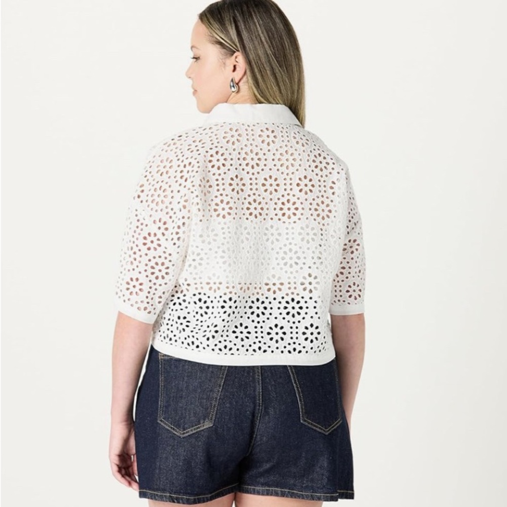 Elegant White Eyelet Crop Top - Picture 6 of 11